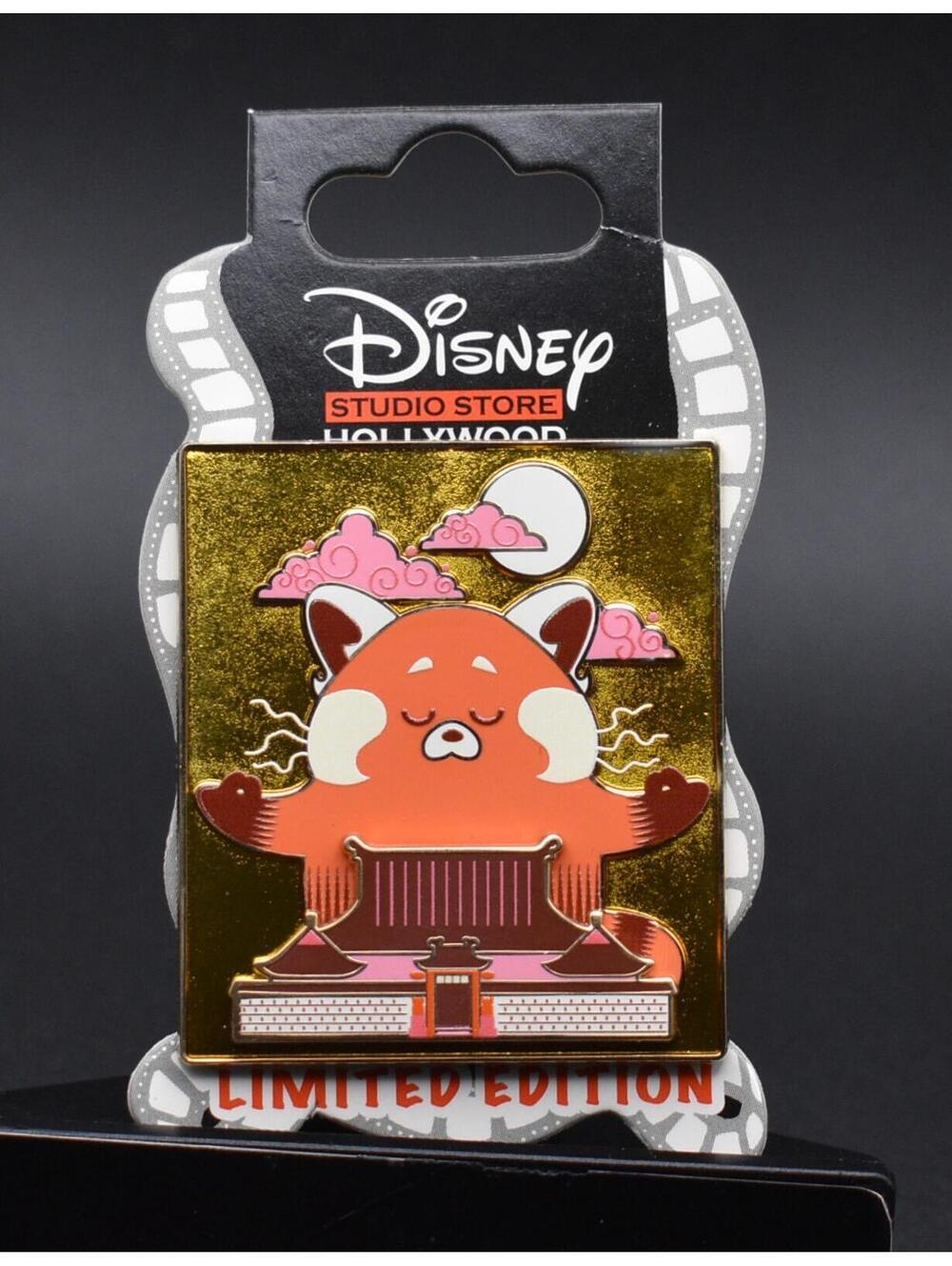Disney DSSH Zen Panda Turning Red Meilin Mei Lee LE 400 Pin (C4)